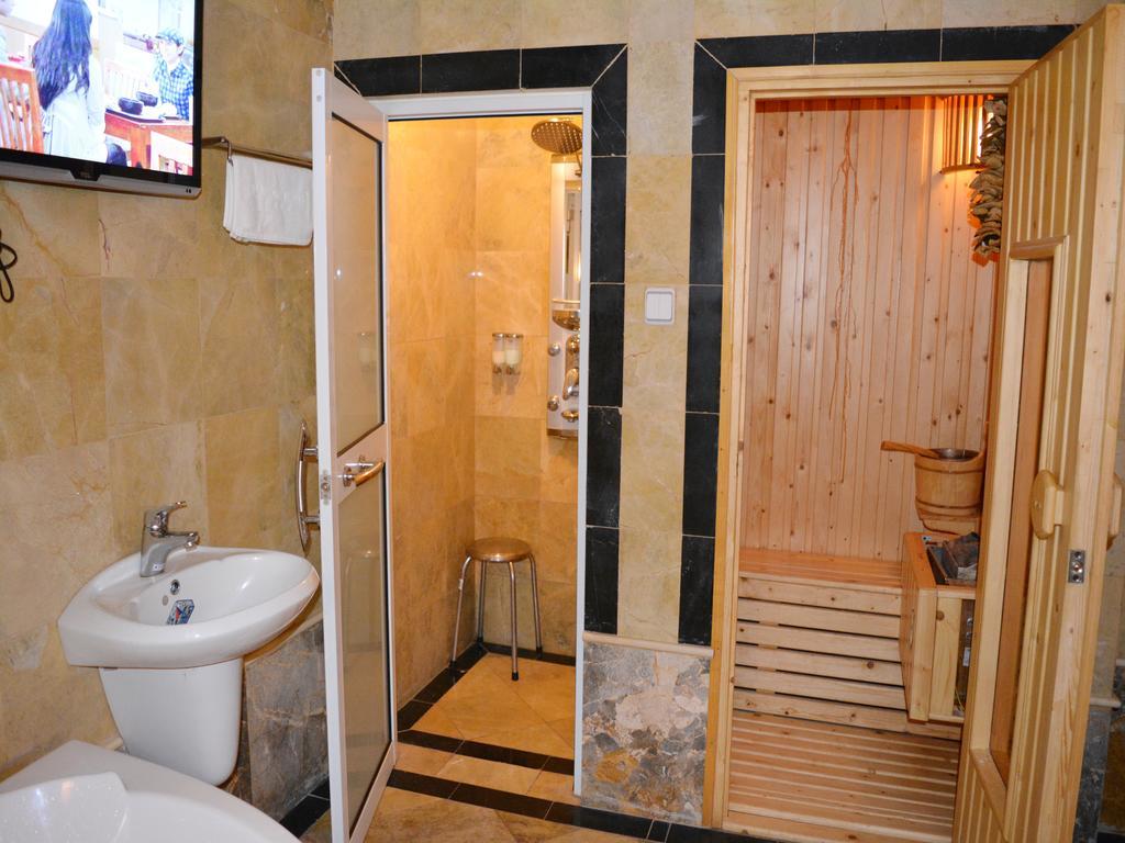 Khách sạn A25 Luxury 4*